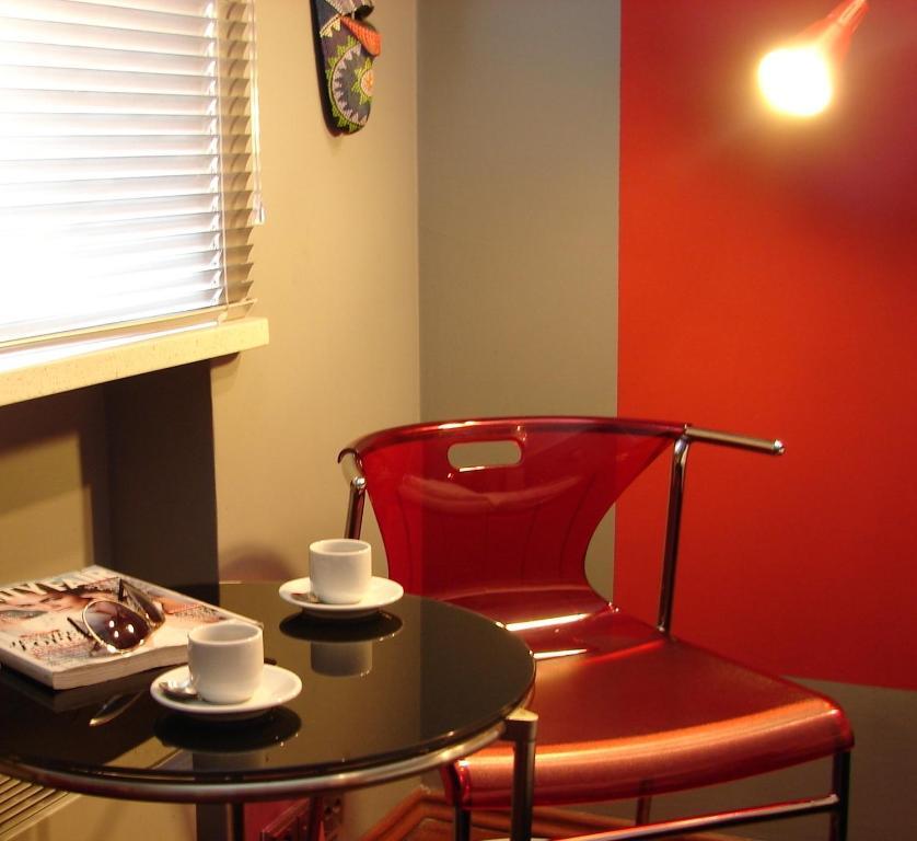 Chmielna Guest House Varsovie Chambre photo