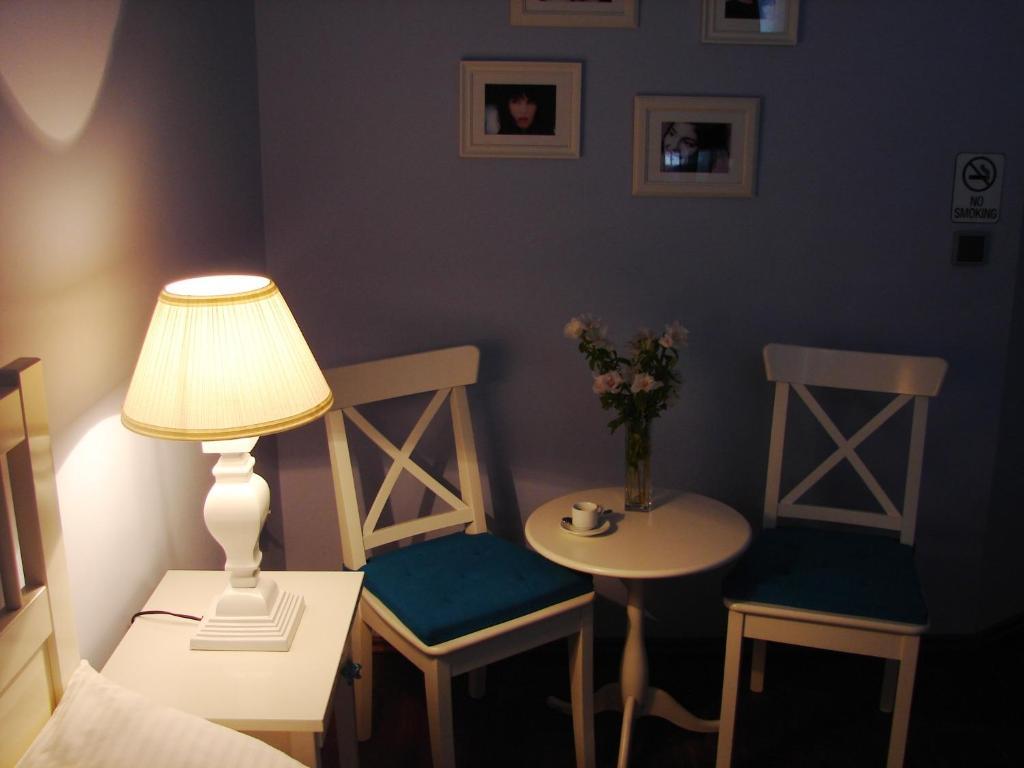 Chmielna Guest House Varsovie Chambre photo